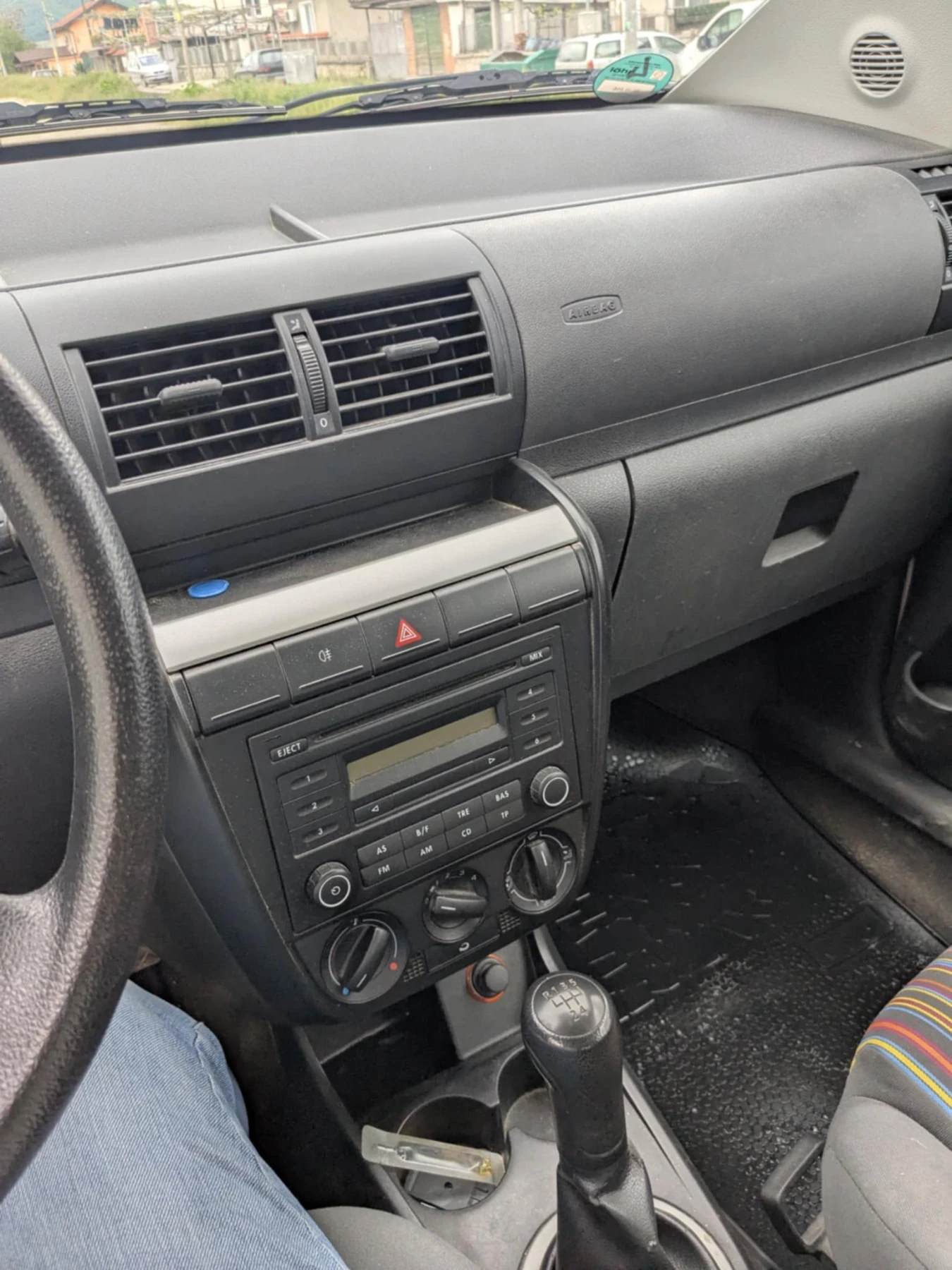 VW Fox 1.2 - изображение 6