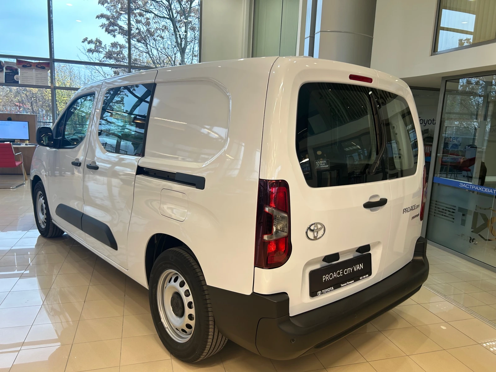 Toyota Proace City EV CREW CAB | Mobile.bg   6