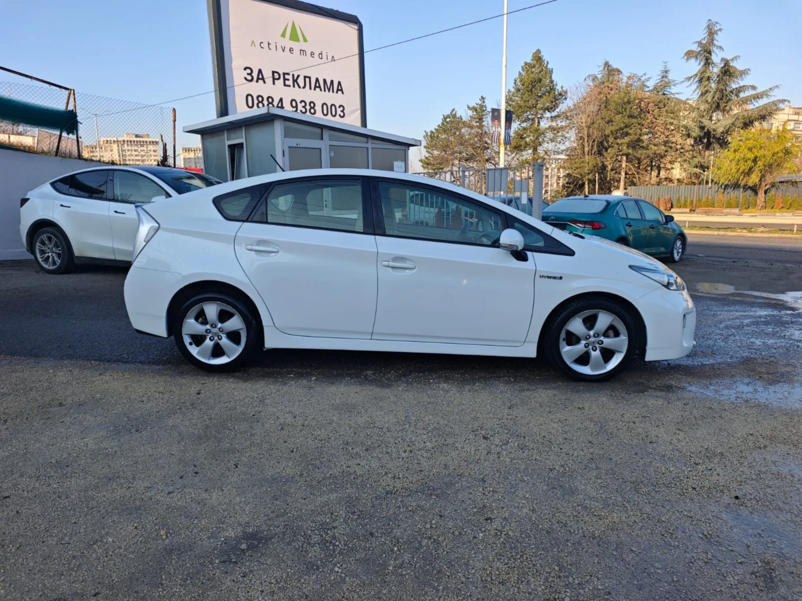 Toyota Prius ХИБРИД* ПАНОРАМА* ЛЕД* НАВИ* ГАРАНЦИЯ - изображение 6