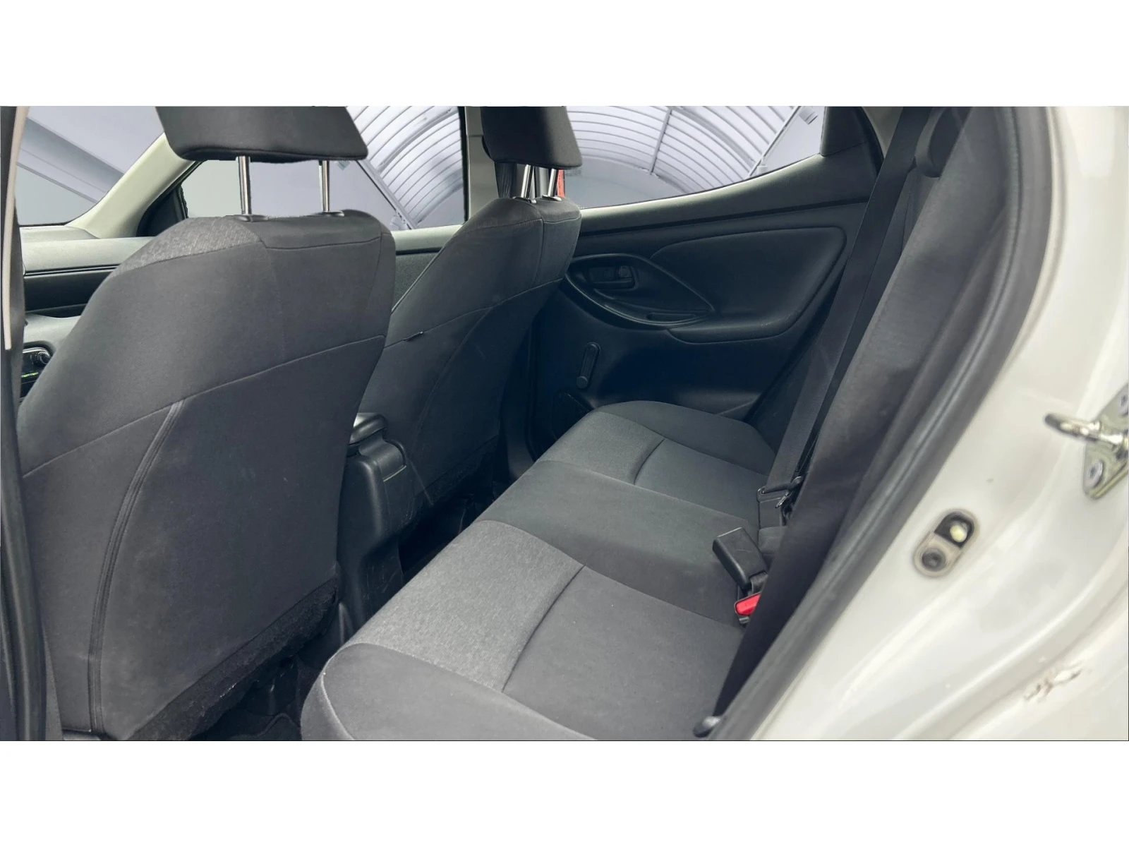 Toyota Yaris 1.5 HSD, ������� ������ �� 170   | Mobile.bg � ����������� 12