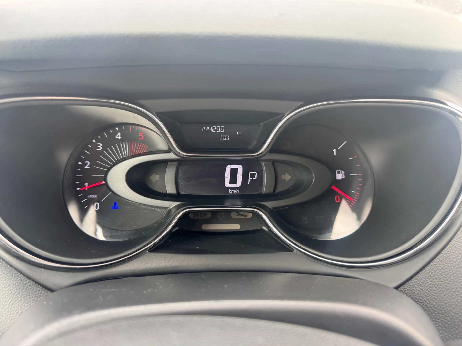 Renault Captur 1.5dci/auto/лизинг, снимка 11 - Автомобили и джипове - 53396185