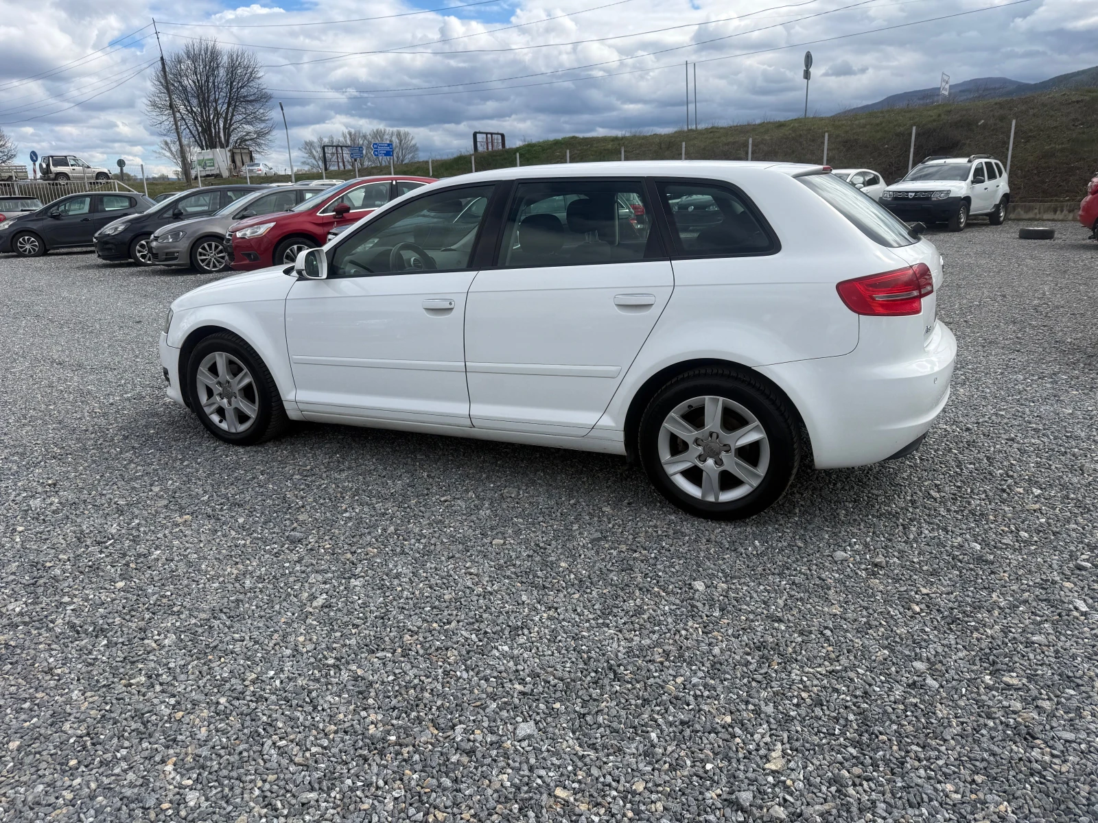 Audi A3 1.6 TDI EVRO5 , снимка 7 - Автомобили и джипове - 54036261
