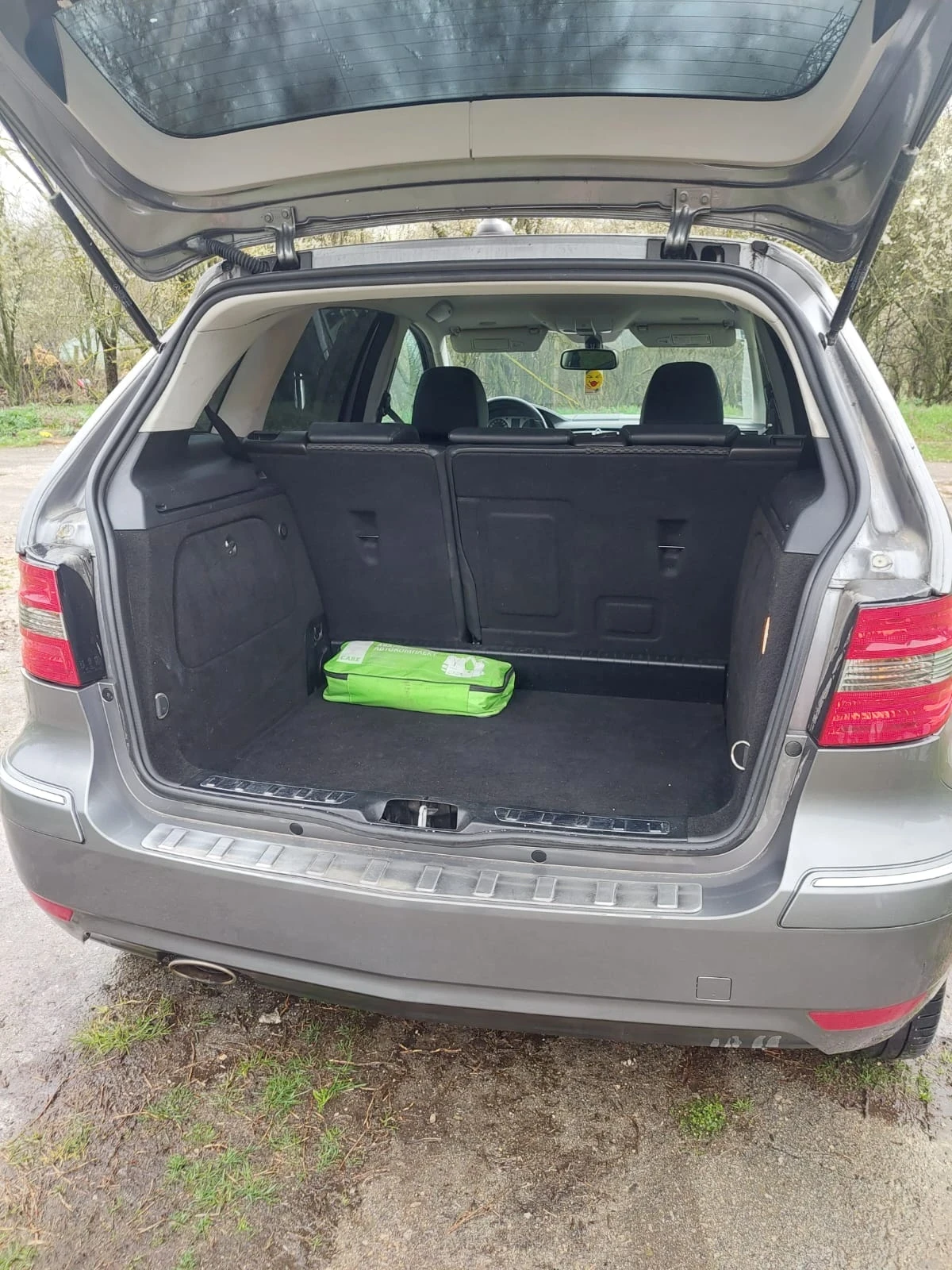 Mercedes-Benz B 180, снимка 6 - Автомобили и джипове - 54066935