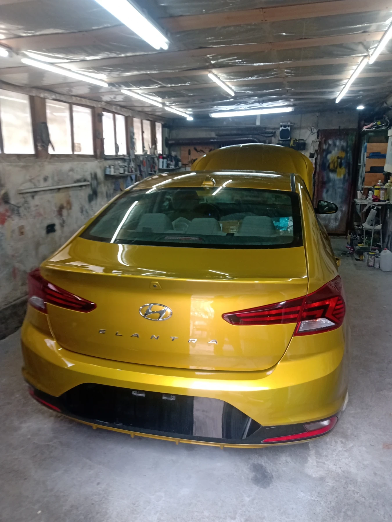 Hyundai Elantra 2.0L SE, снимка 3 - Автомобили и джипове - 54381155
