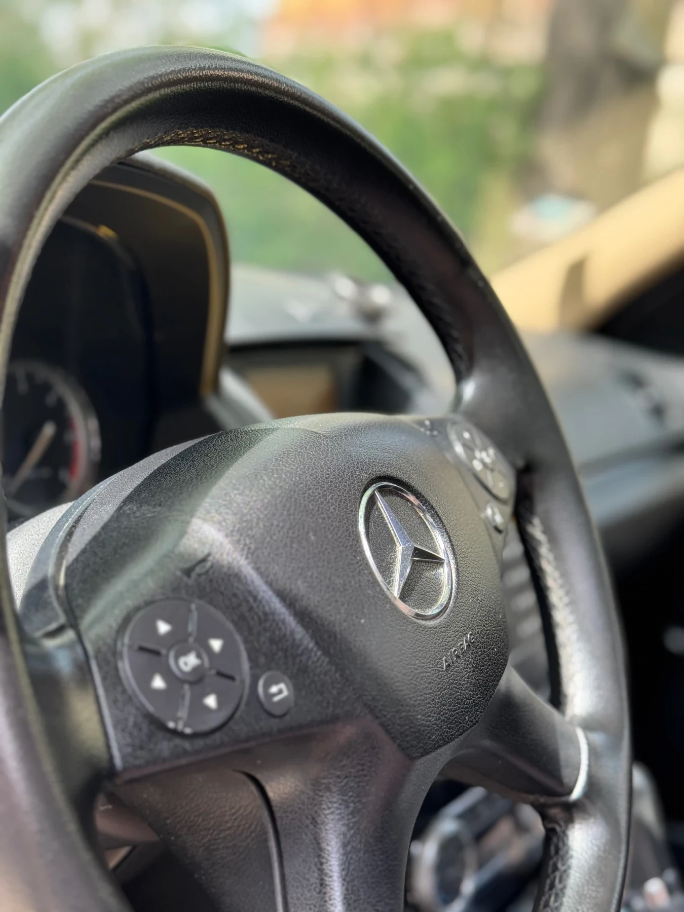 Mercedes-Benz C 220 2.2 CDI, снимка 9 - Автомобили и джипове - 54180010