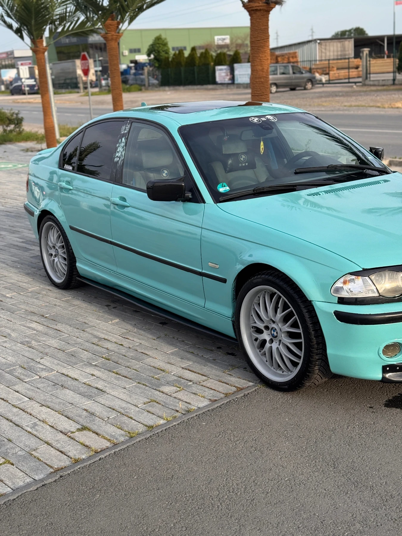 BMW 330, снимка 2 - Автомобили и джипове - 54460671