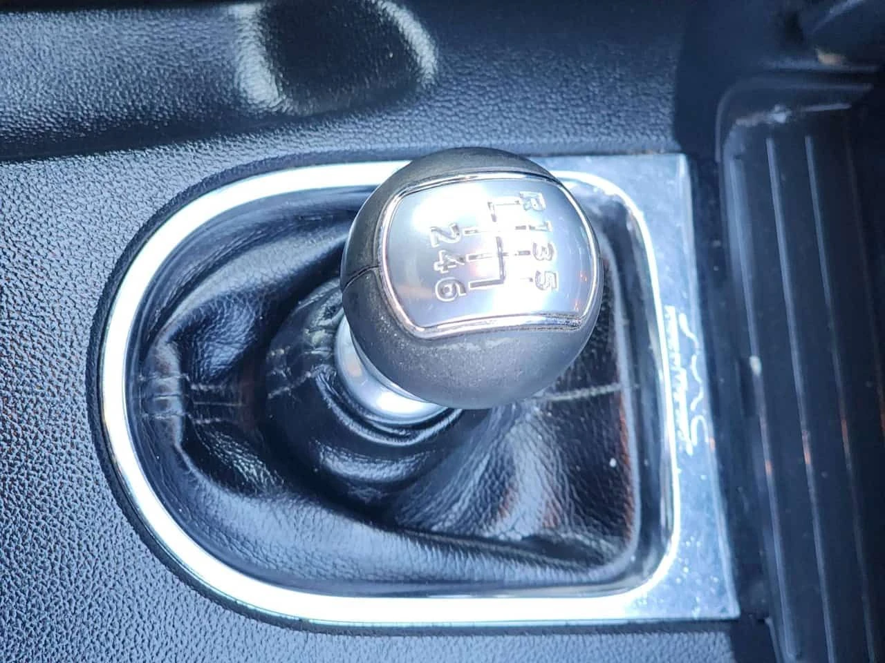 Ford Mustang * I4 Coupe * CARFAX * ���� �� �� | Mobile.bg � ����������� 11