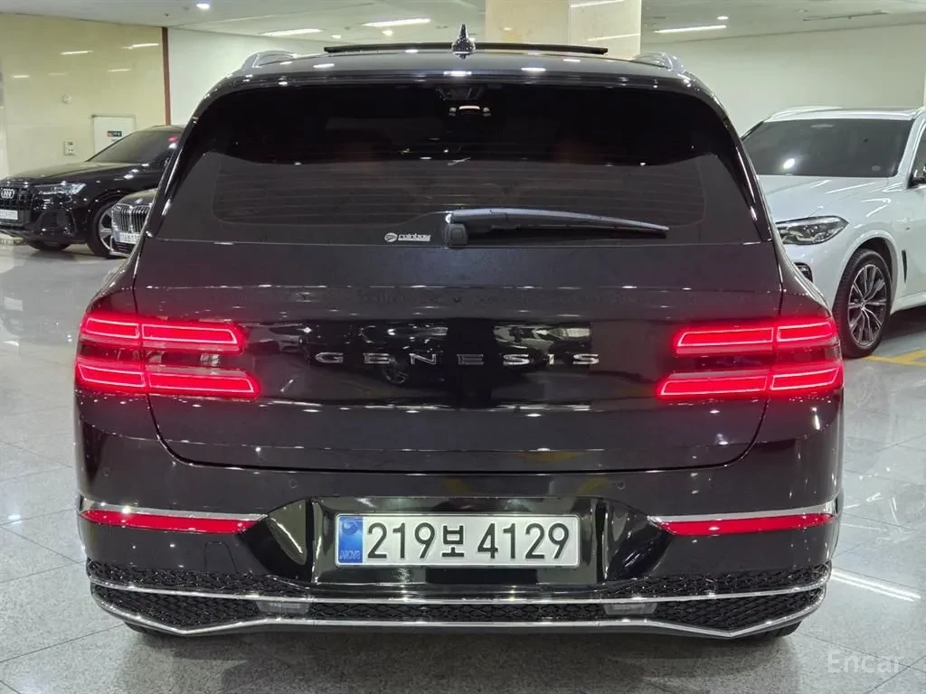 Genesis GV80  Luxury /360 / HUD / Panorama / CarPlay , снимка 4 - Автомобили и джипове - 54801688