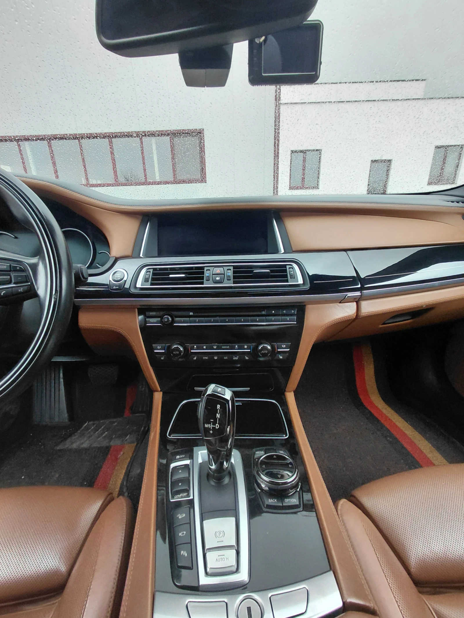BMW 730 3.0 INDIVIDUL 2015 X Drive Facelift, снимка 13 - Автомобили и джипове - 54836447