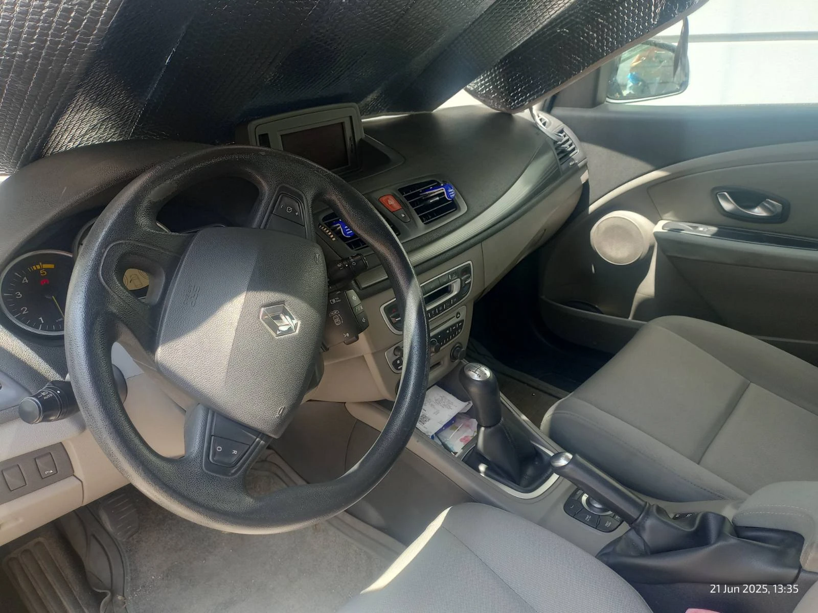 Renault Megane 1, 5 DCI, снимка 7 - Автомобили и джипове - 54823375