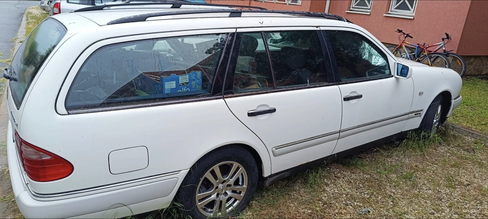 Mercedes-Benz E 290, снимка 4 - Автомобили и джипове - 54898184