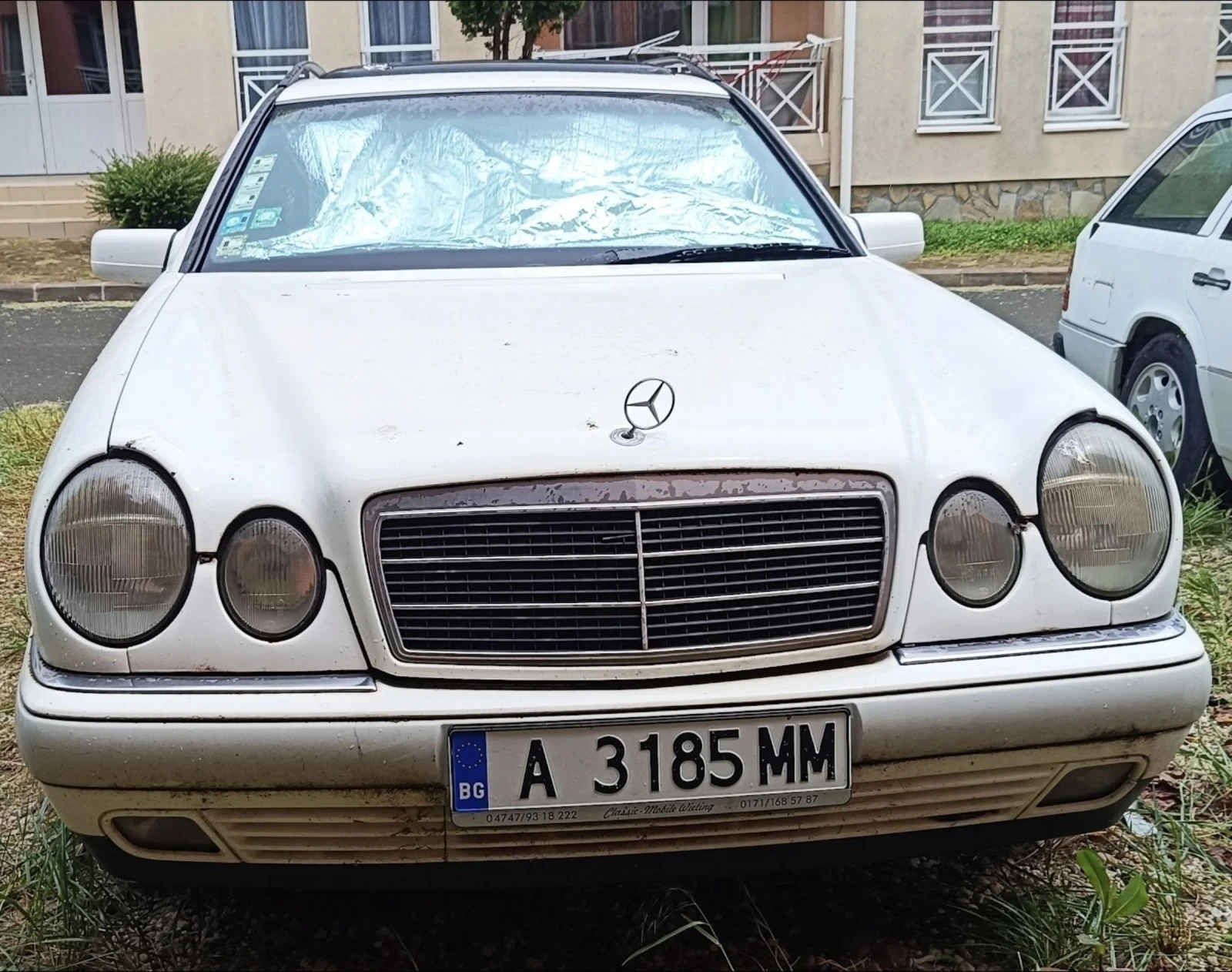 Mercedes-Benz E 290, снимка 2 - Автомобили и джипове - 54898184