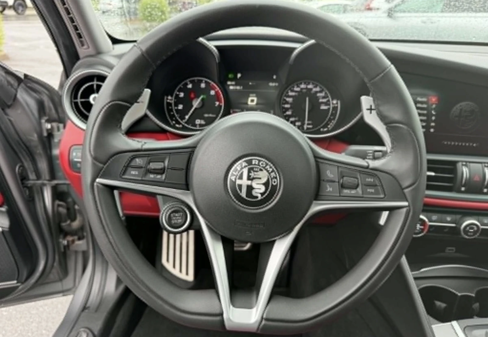 Alfa Romeo Giulia Ti berline sport Q4 / HARMAN KARDON / ПАНОРАМА /, снимка 14 - Автомобили и джипове - 54912071