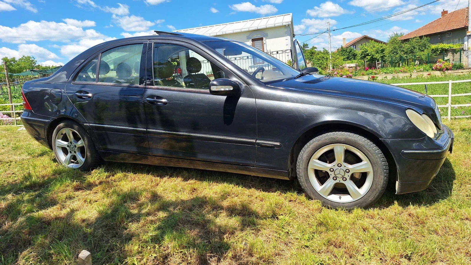 Mercedes-Benz C 200, снимка 3 - Автомобили и джипове - 54967994