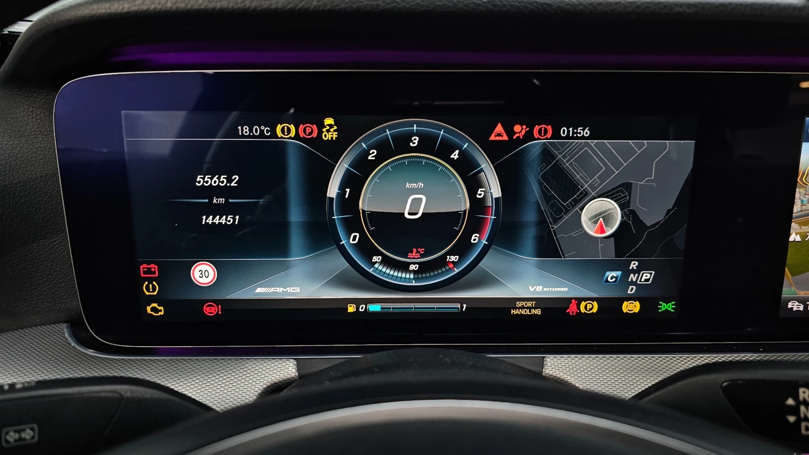 Mercedes-Benz E 350 * FULL DIGITAL * ОБДУХВАНЕ * ХЕД-ЪП * АМБИЕНТНО * , снимка 10 - Автомобили и джипове - 55062068