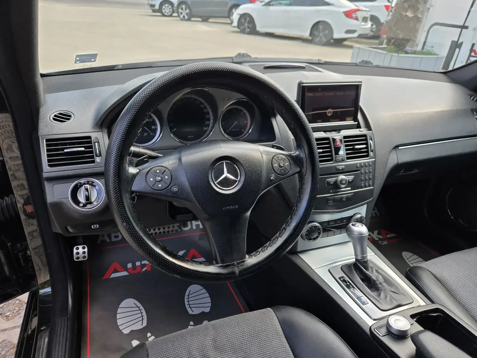 Mercedes-Benz C 220 2.2CDI-170кс= АВТОМАТ= AMG LINE= H&K= NAVI= КСЕНОН, снимка 8 - Автомобили и джипове - 55304973