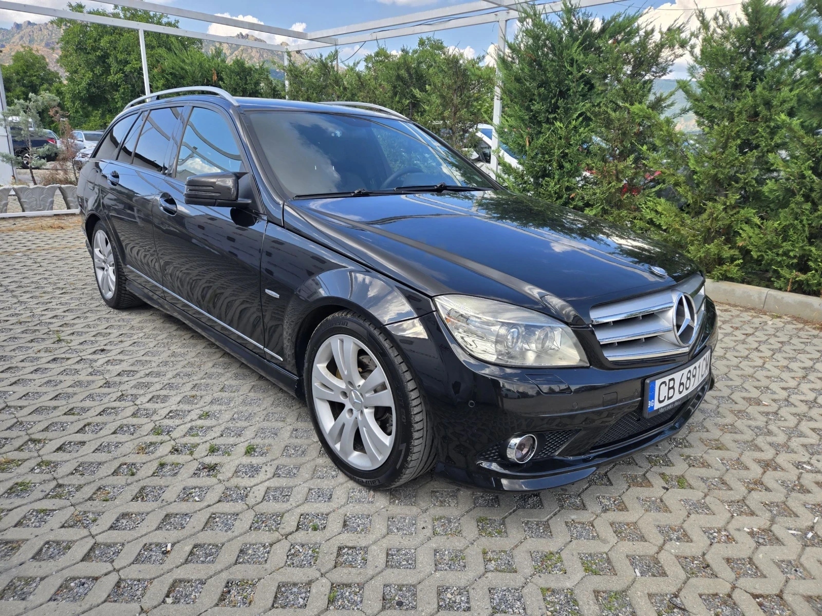 Mercedes-Benz C 220 2.2CDI-170кс= АВТОМАТ= AMG LINE= H&K= NAVI= КСЕНОН, снимка 2 - Автомобили и джипове - 55304973