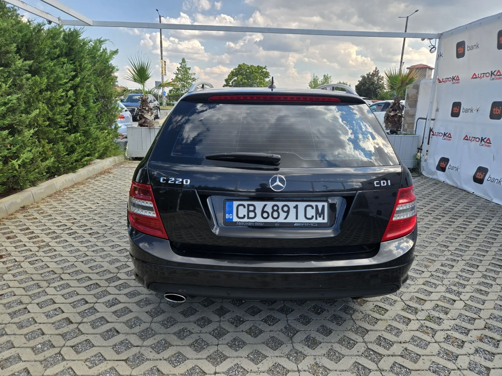 Mercedes-Benz C 220 2.2CDI-170кс= АВТОМАТ= AMG LINE= H&K= NAVI= КСЕНОН, снимка 4 - Автомобили и джипове - 55304973