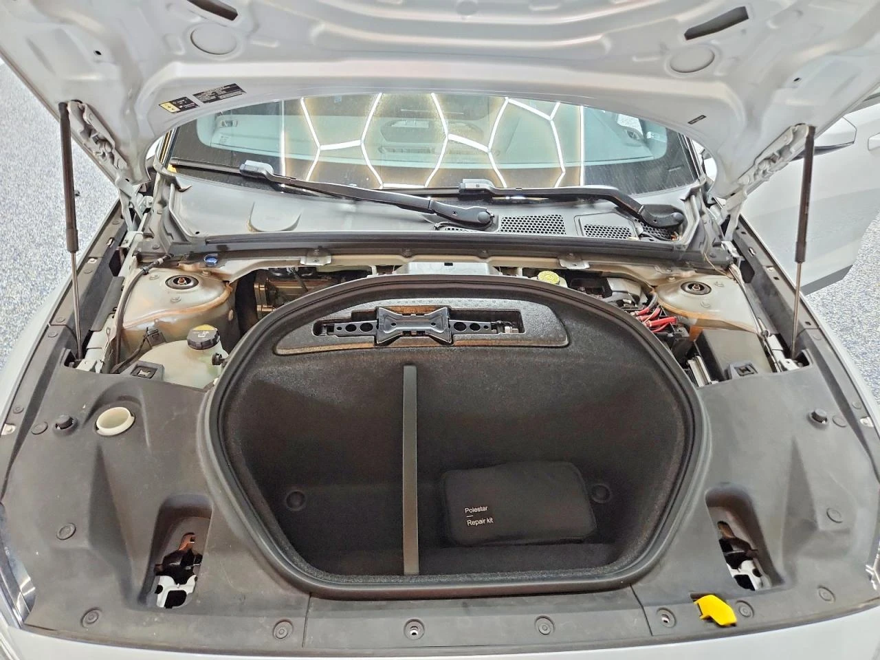 Polestar 2 LONG RANGE* DUAL MOTOR* ПОДГРЕВ* LED* , снимка 11 - Автомобили и джипове - 55431482