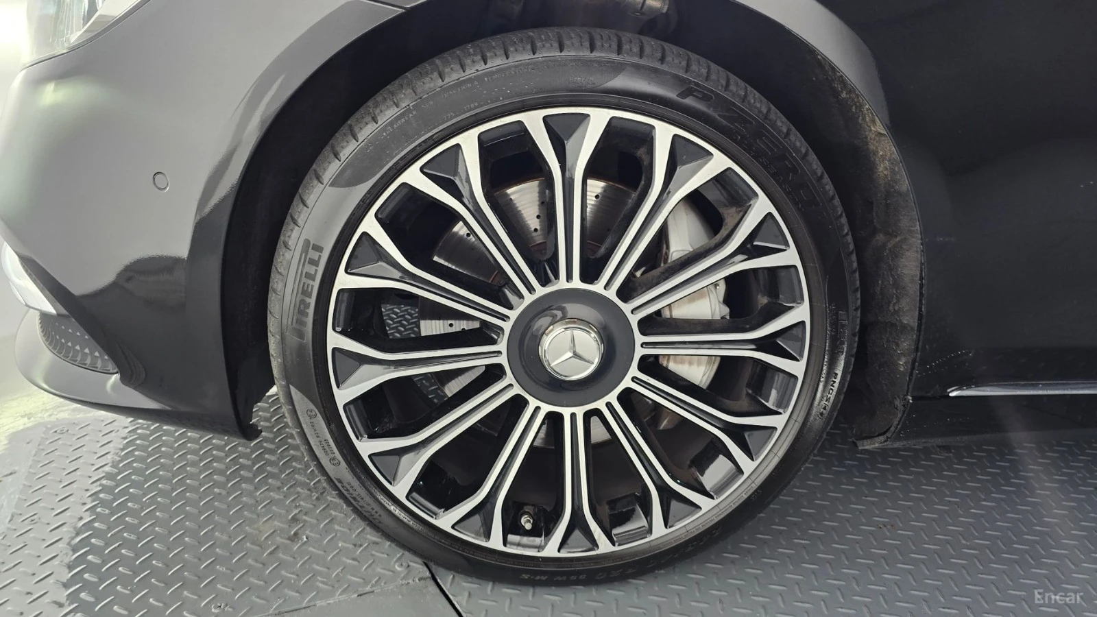 Mercedes-Benz S 560 LONG 4MATIC* МОНИТОРИ* МАСАЖИ* КОЖА* ПАНО* 360, снимка 5 - Автомобили и джипове - 55468179