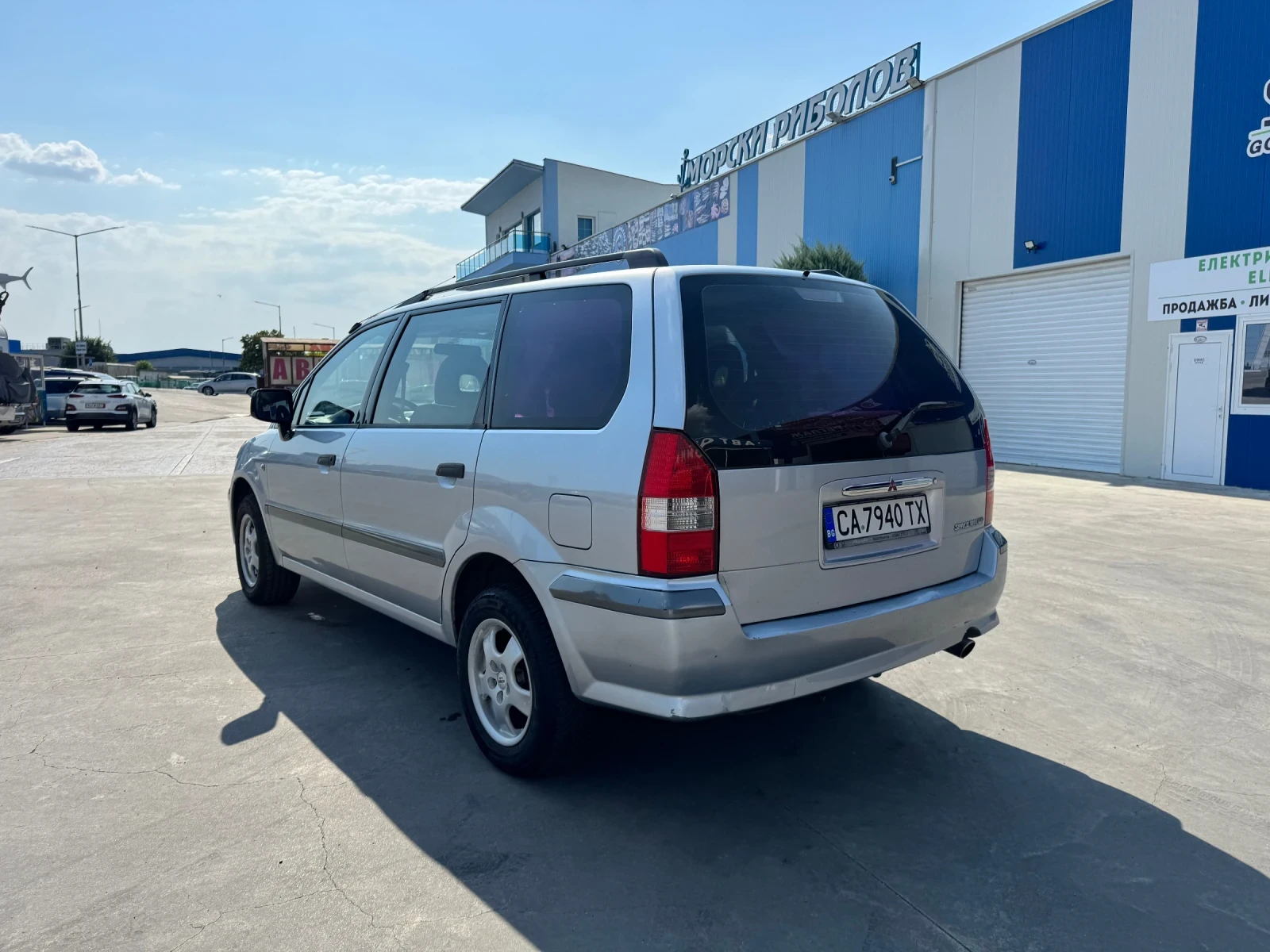 Mitsubishi Space wagon, снимка 4 - Автомобили и джипове - 55588444