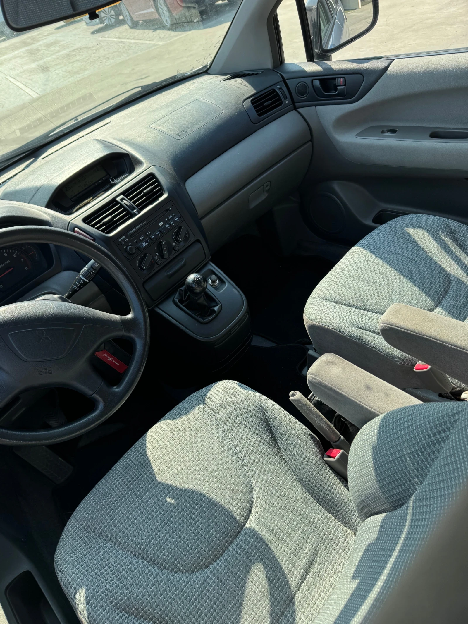 Mitsubishi Space wagon, снимка 9 - Автомобили и джипове - 55588444