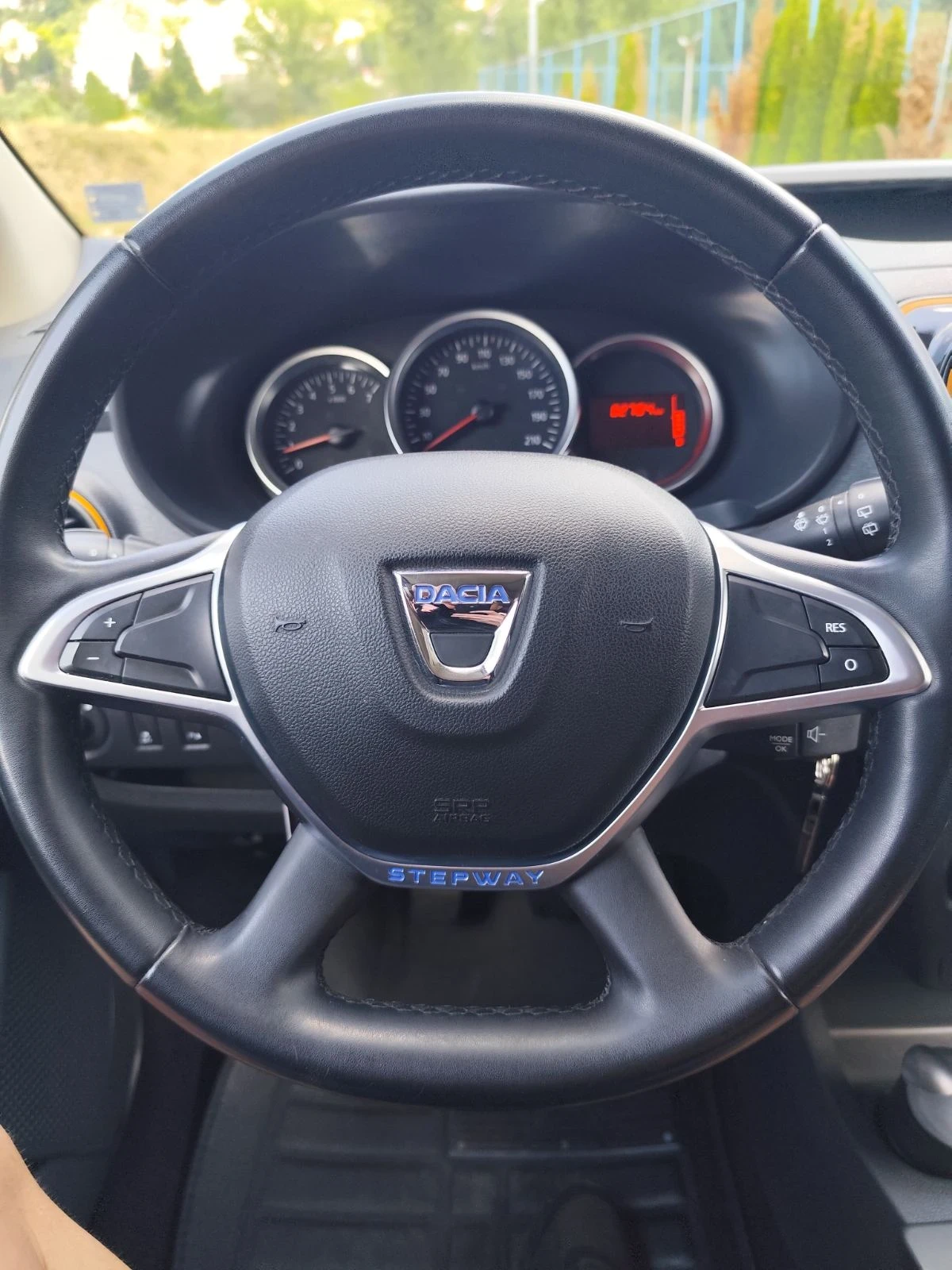 Dacia Dokker STEPWAY 1.3Tce, снимка 14 - Автомобили и джипове - 55613403