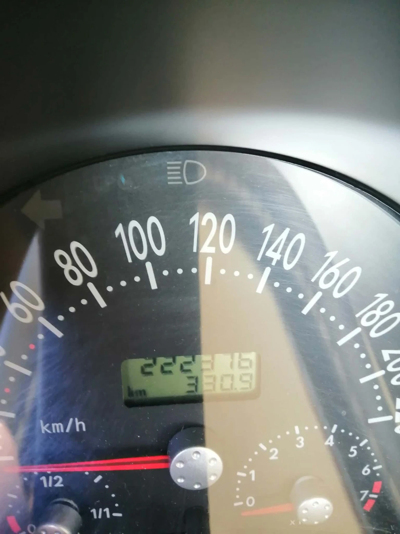 VW New beetle, снимка 7 - Автомобили и джипове - 55672569