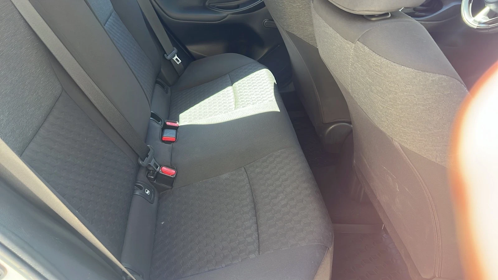 Toyota Yaris 1.5i Ръчни скорости/Мултимедия, снимка 12 - Автомобили и джипове - 55689646