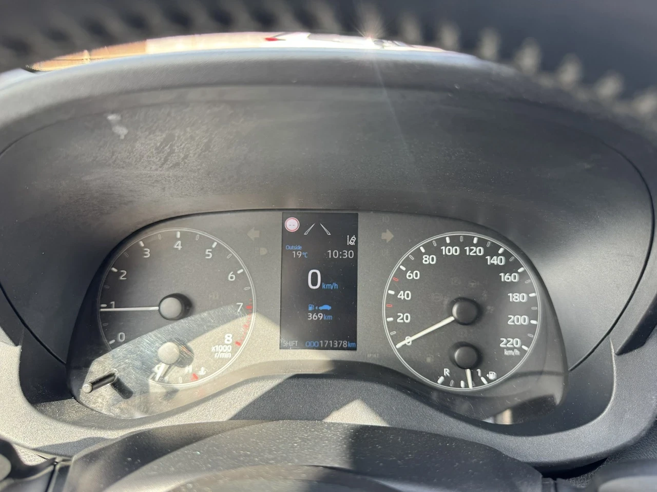 Toyota Yaris 1.5i Ръчни скорости/Мултимедия, снимка 15 - Автомобили и джипове - 55881601
