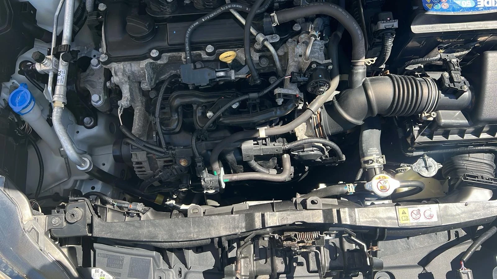 Toyota Yaris 1.5i Ръчни скорости/Мултимедия, снимка 13 - Автомобили и джипове - 55689646
