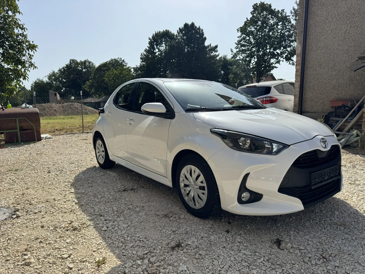 Toyota Yaris 1.5i Ръчни скорости/Мултимедия, снимка 7 - Автомобили и джипове - 55881601