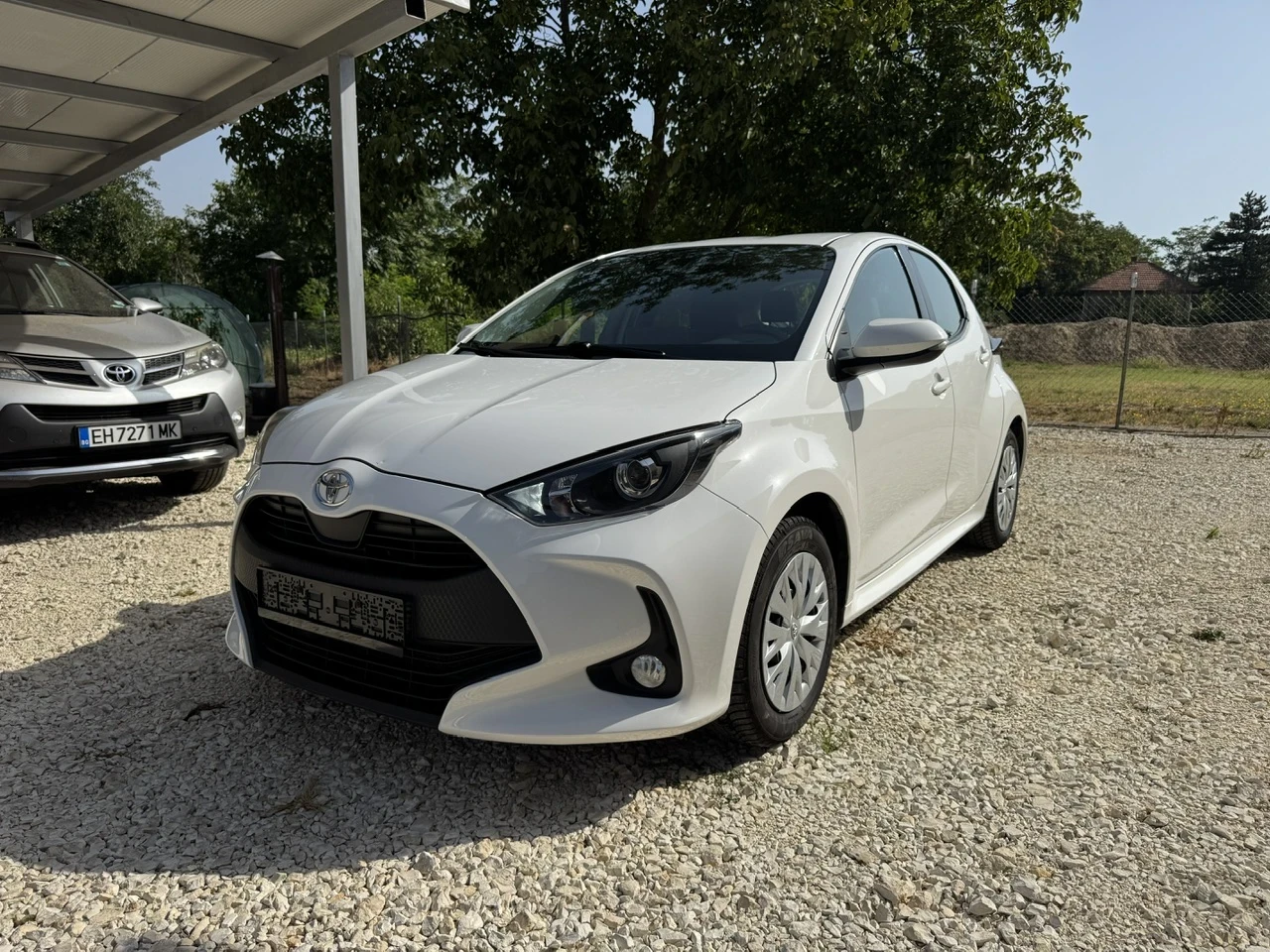 Toyota Yaris 1.5i Ръчни скорости/Мултимедия