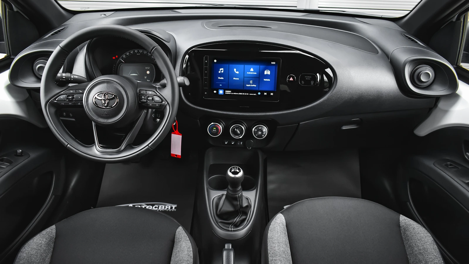 Toyota Aygo X PLAY 1.0 VVT-i, снимка 8 - Автомобили и джипове - 55836412