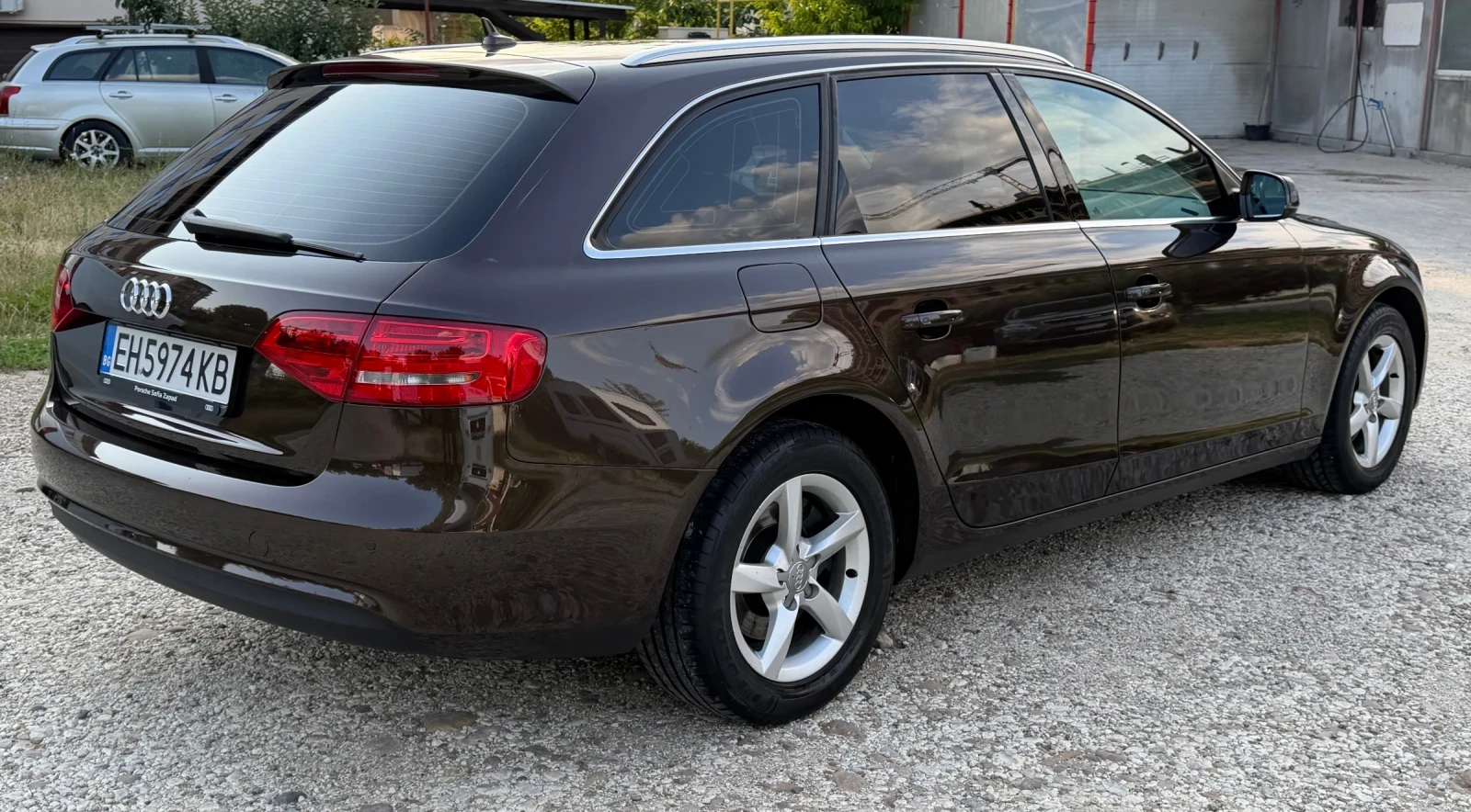 Audi A4 Ръчка-150кс., снимка 4 - Автомобили и джипове - 55896945