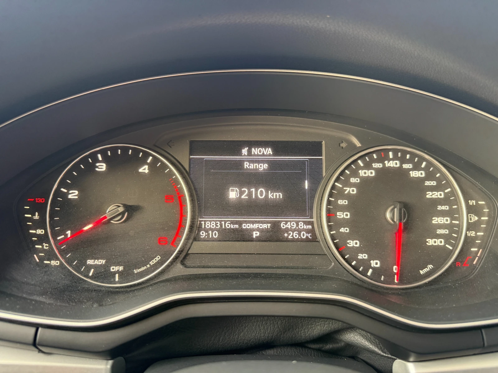 Audi A4 6 МЕСЕЦА ГАРАНЦИЯ/2.0TDI 150кс. S Line/Автоматик, снимка 12 - Автомобили и джипове - 55959897