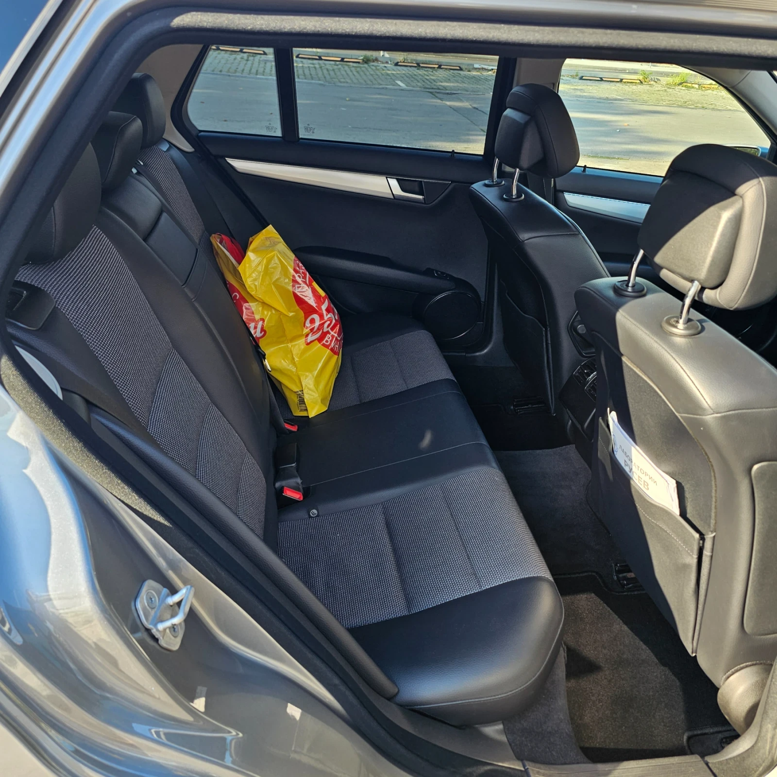 Mercedes-Benz C 220 Avangard, снимка 6 - Автомобили и джипове - 56103625