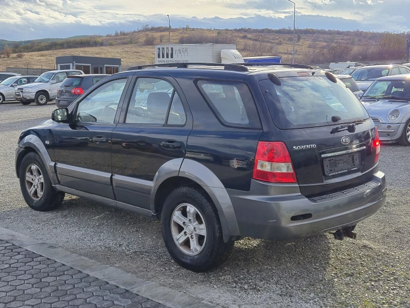 Kia Sorento 2.5, снимка 2 - Автомобили и джипове - 48041264