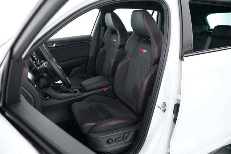 Skoda Kodiaq RS* 2.0 TSI* 4x4* DSG* DISTR* KEYLESS* , снимка 8 - Автомобили и джипове - 51201680