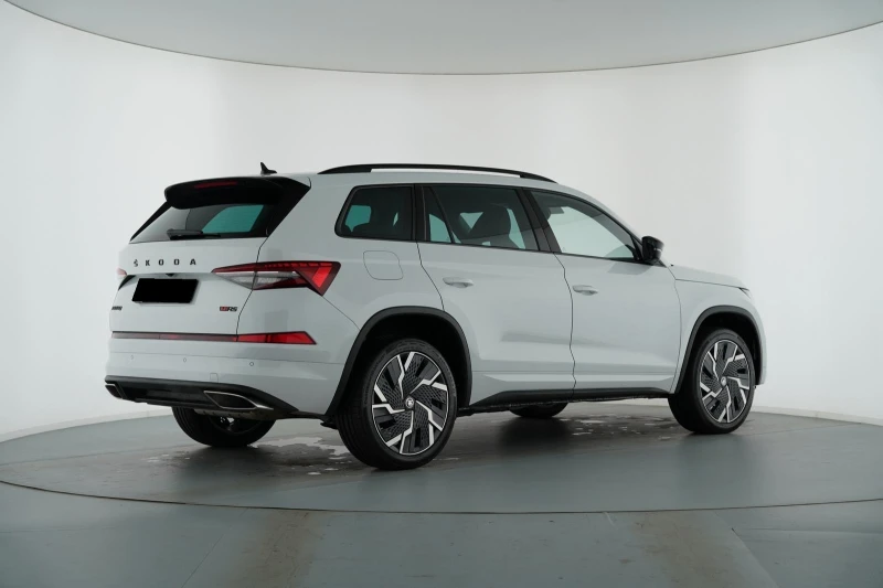 Skoda Kodiaq RS* 2.0 TSI* 4x4* DSG* DISTR* KEYLESS* , снимка 4 - Автомобили и джипове - 51201680