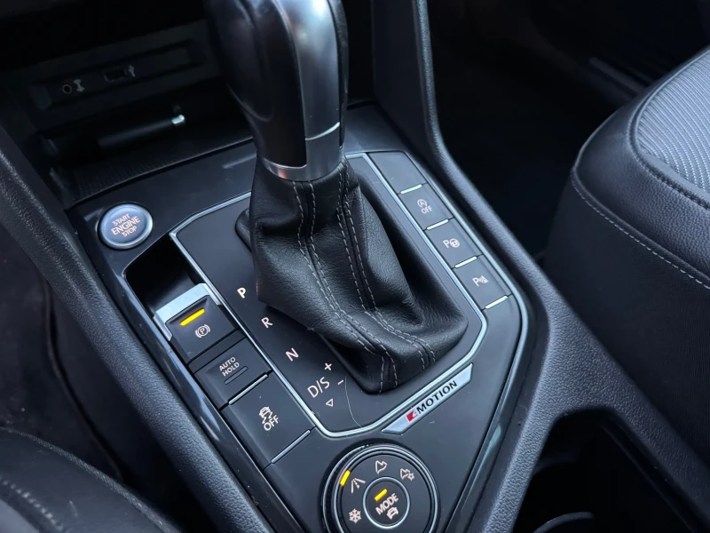 VW Tiguan TDI* 240* R-Line* 4motion, снимка 9 - Автомобили и джипове - 52666869
