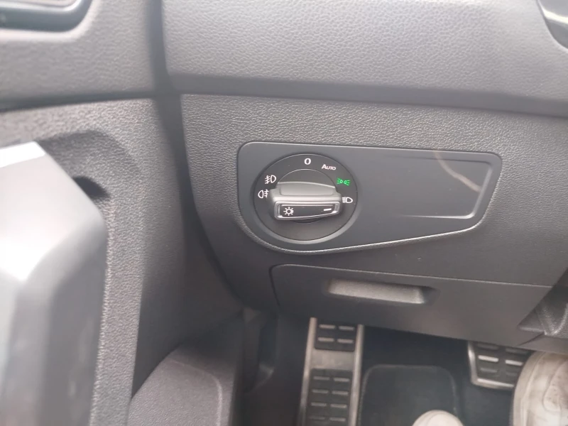 VW Tiguan TDI* 240* R-Line* 4motion, снимка 9 - Автомобили и джипове - 52666869