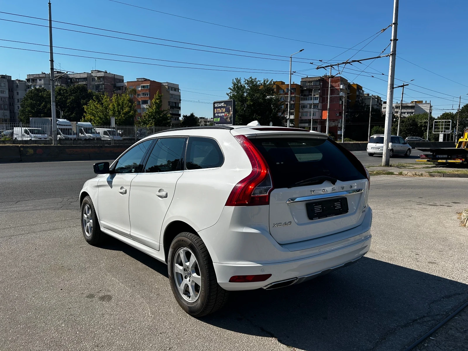 Volvo XC60 AWD - изображение 6