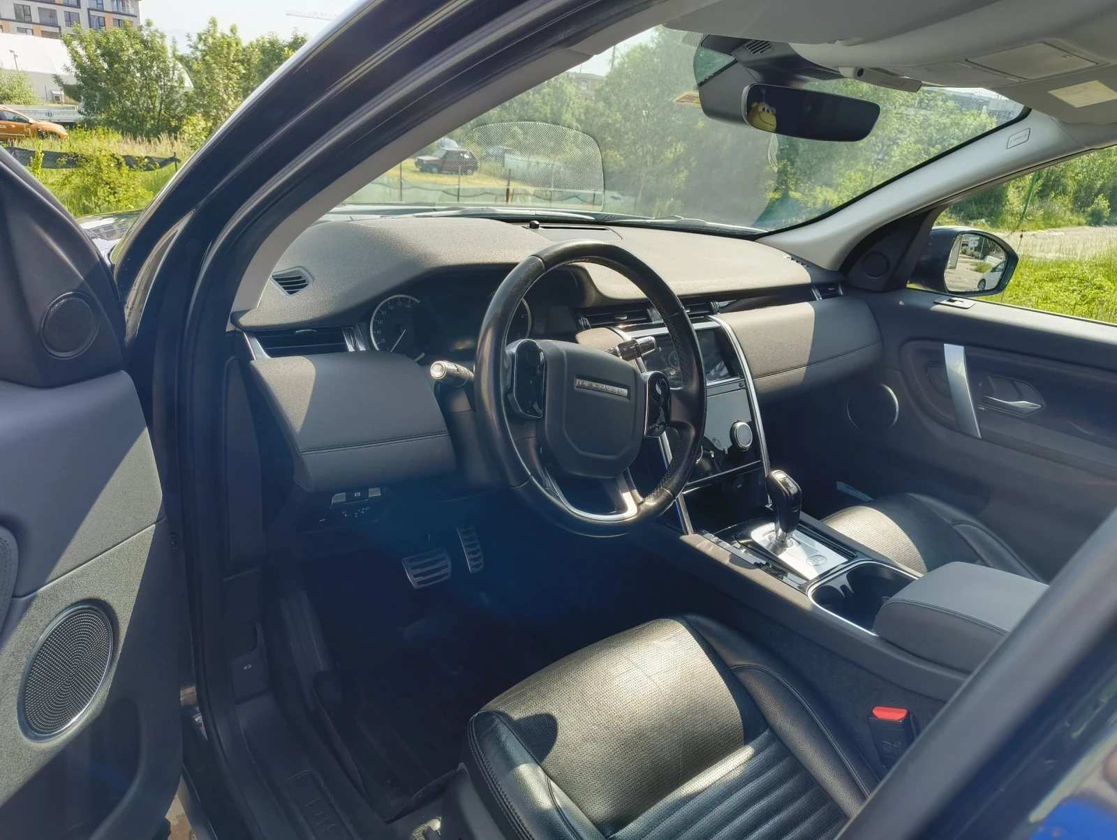 Land Rover Discovery Sport 2.0 MHEV  - изображение 9