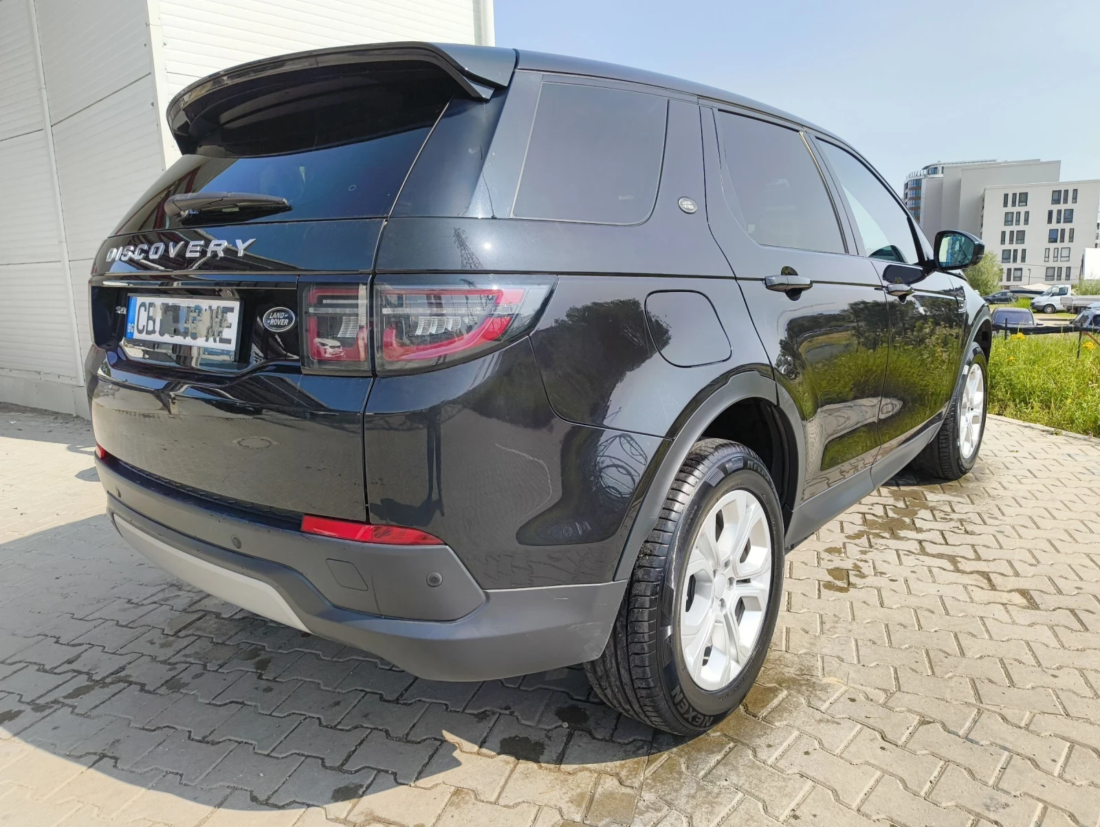 Land Rover Discovery Sport 2.0 MHEV  - изображение 4