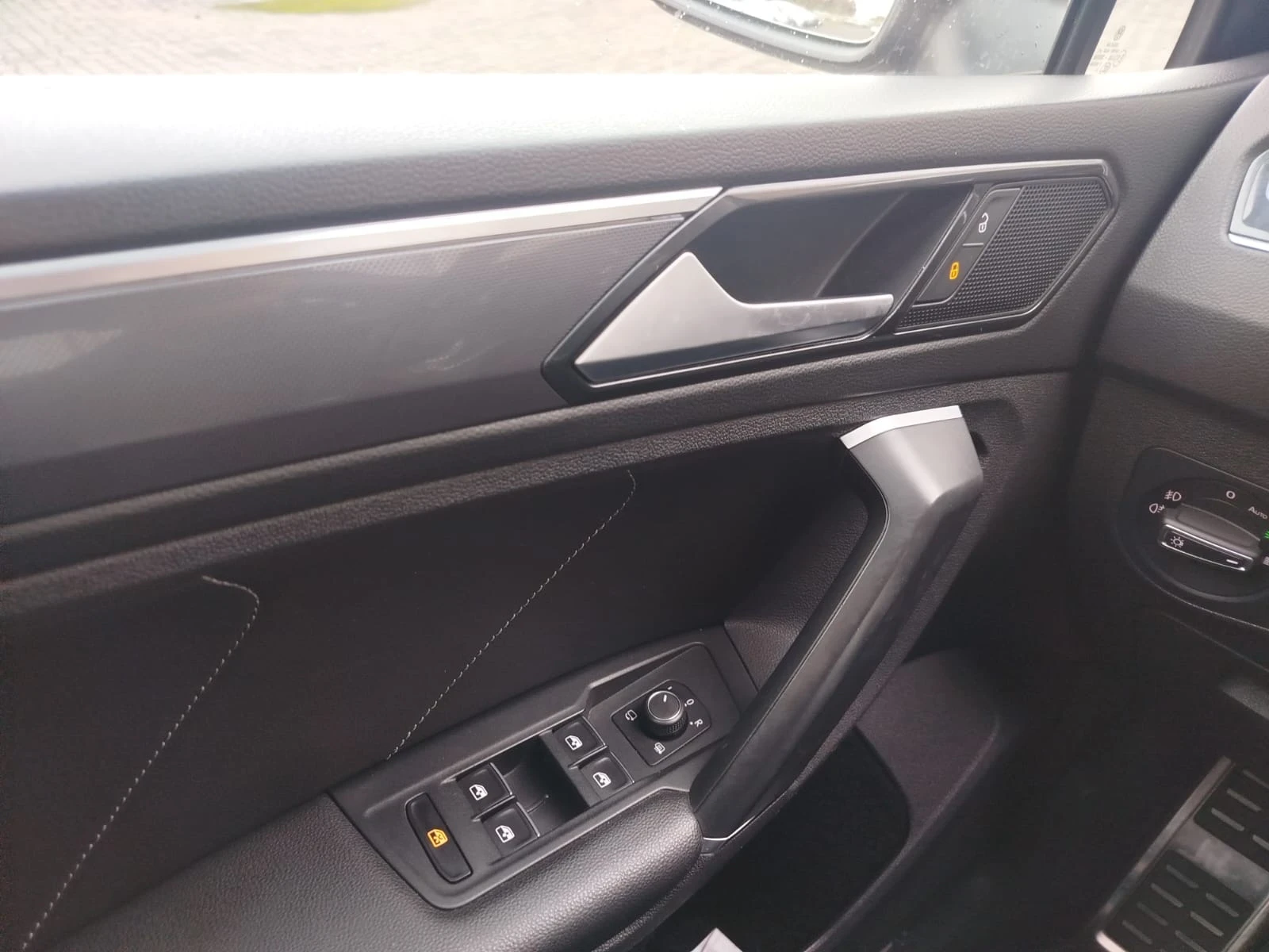 VW Tiguan TDI* 240* R-Line* 4motion | Mobile.bg   13