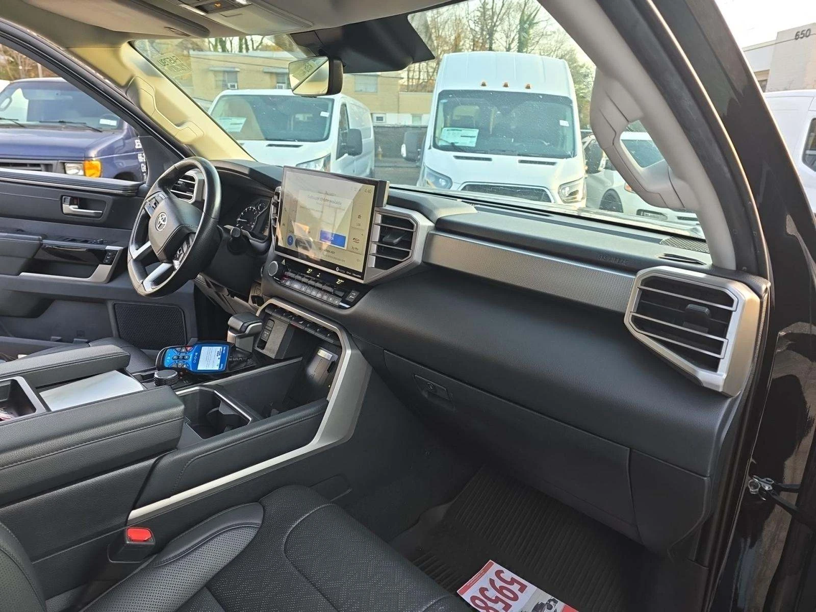 Toyota Tundra Limited - изображение 9