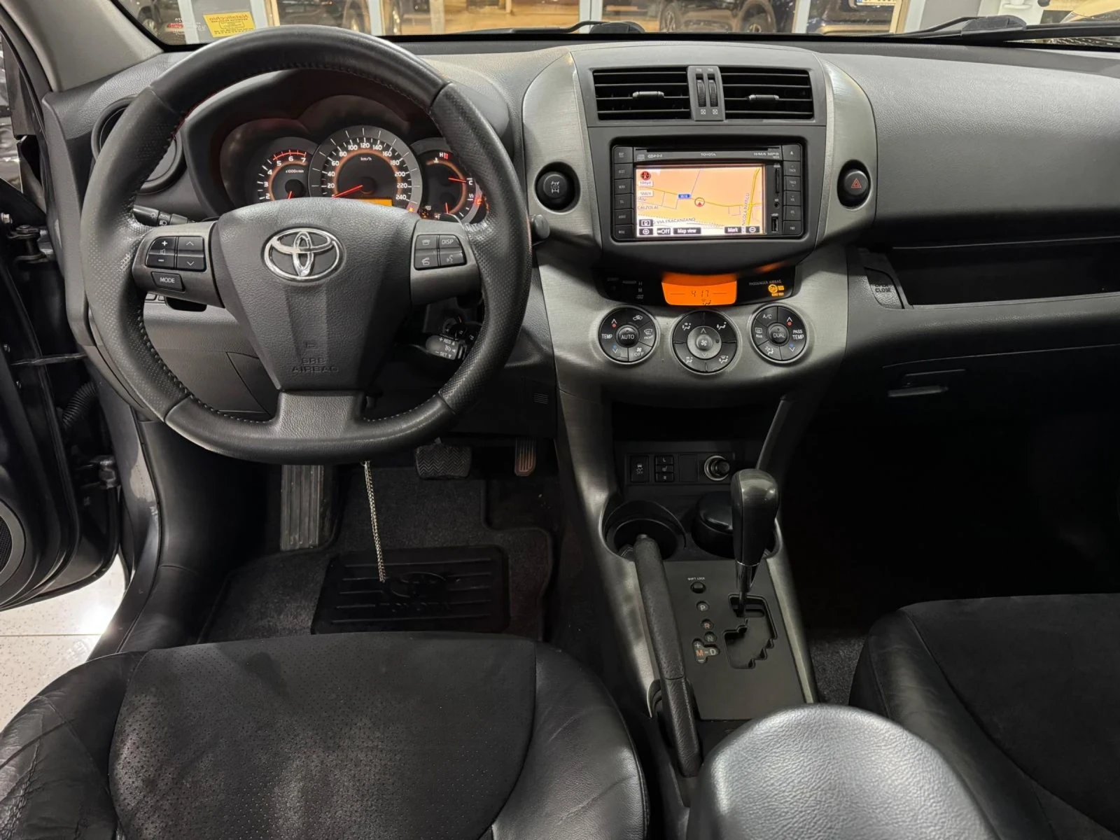 Toyota Rav4 2.0 D4D - изображение 10