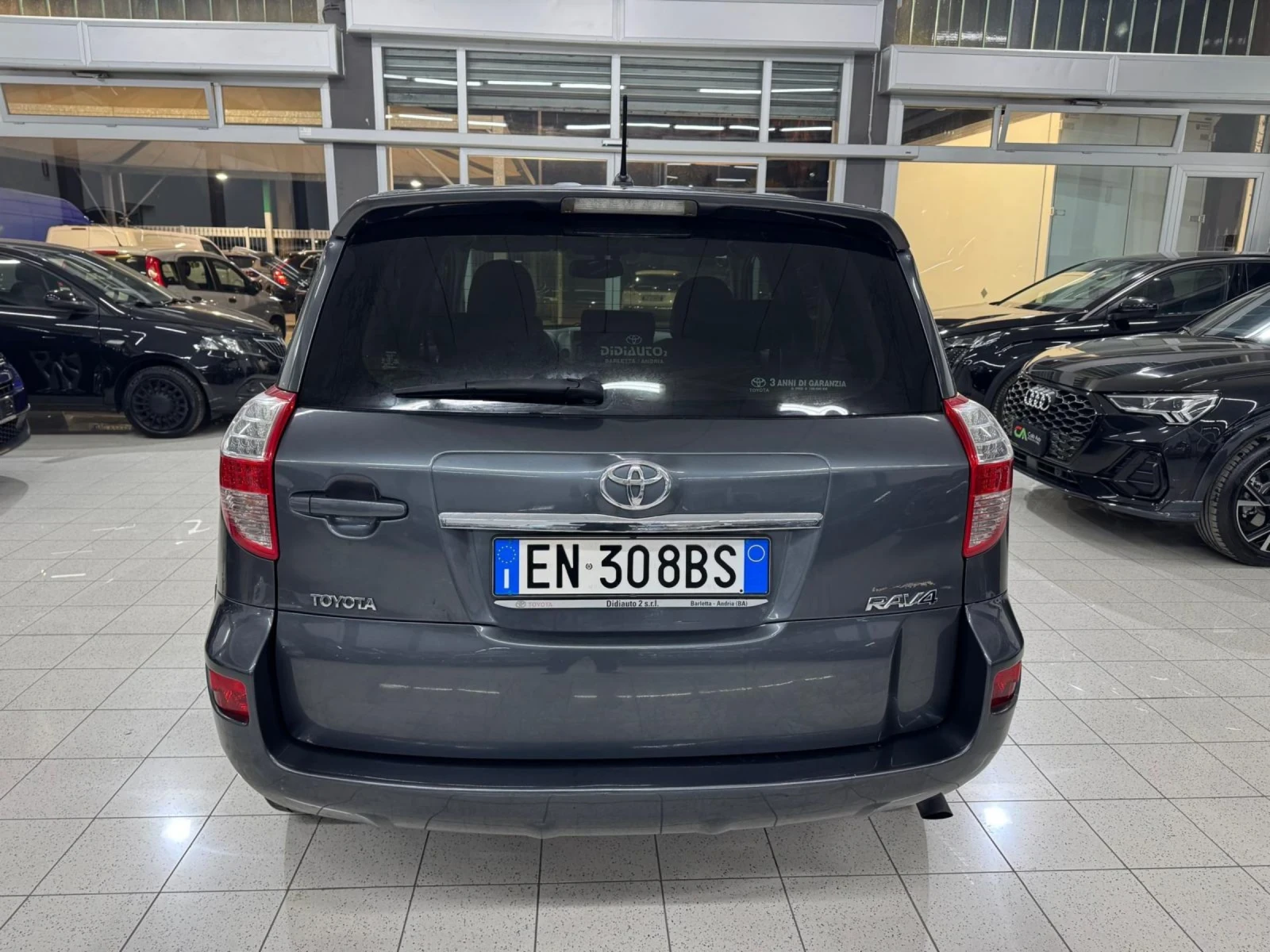 Toyota Rav4 2.0 D4D - изображение 5