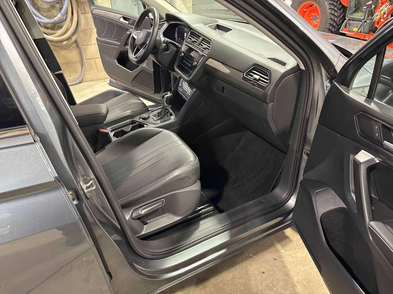 VW Tiguan * Comfortline * DIGITAL* ������* �������*  | Mobile.bg � ����������� 13